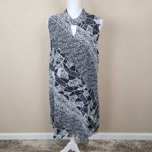 Perceptions Black and White Geometric Keyhole Front Dress Size 16 (4134)
